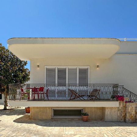 Flowing House Μπρίντιζι Εξωτερικό φωτογραφία