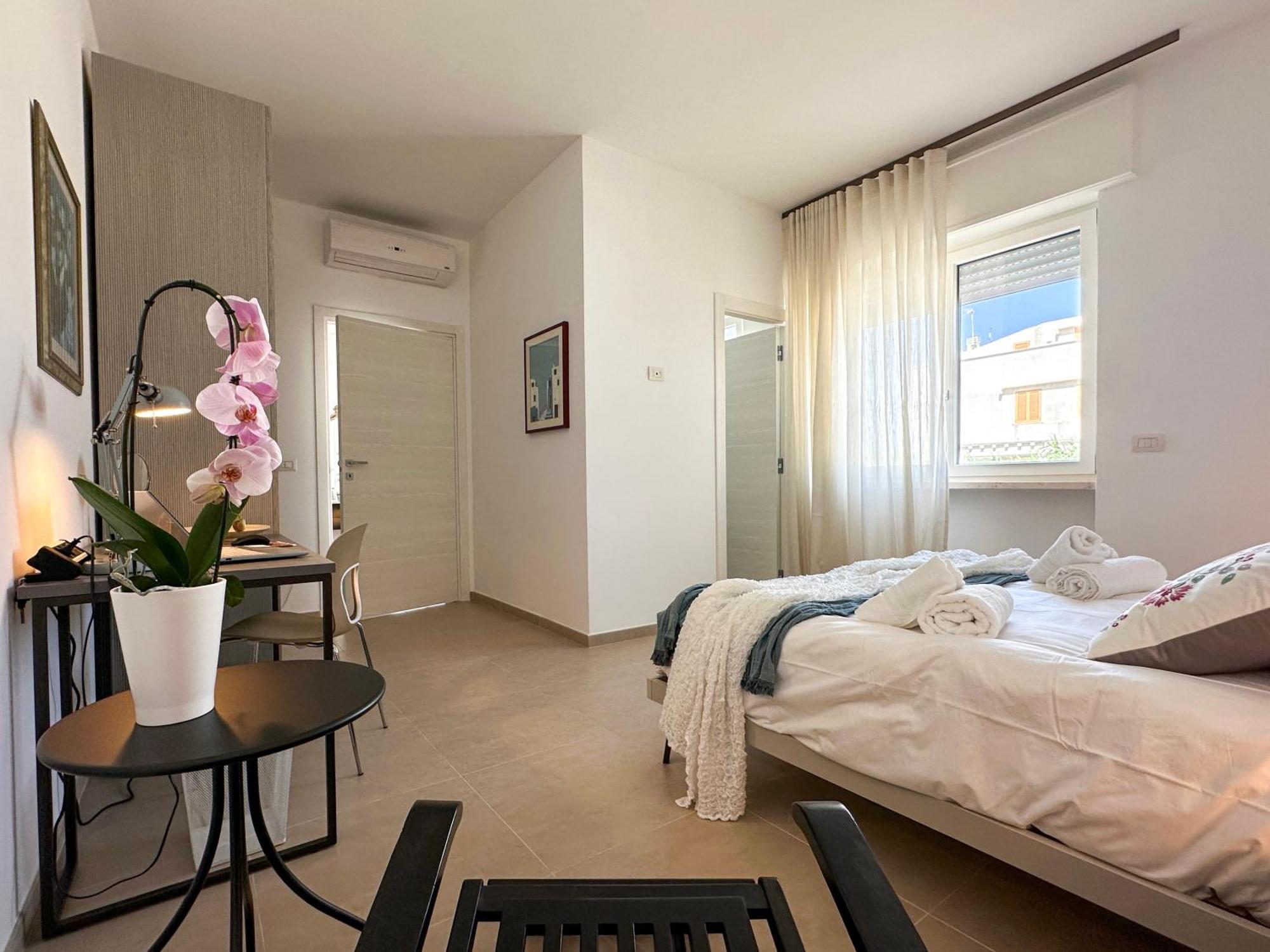 Flowing House Μπρίντιζι Εξωτερικό φωτογραφία